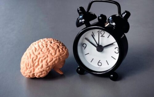 Le secret du temps : comment une simple absence pourrait changer la prévention de la démence