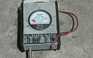 2 batteries interchangeables, 0 arrêt en usine, humanoïdes Shanghai Electric en continu, ce robot surprend les industriels