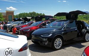 2 freins majeurs, 1 SUV L03 face au Tesla Model Y, logiciel trop limité, recharge moins rapide, ce que Xpeng doit affronter