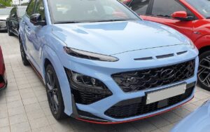 2 images, 3 nouveautés à bord, Hyundai Kona plus SUV et face avant musclée, ce détail inattendu surprend les experts