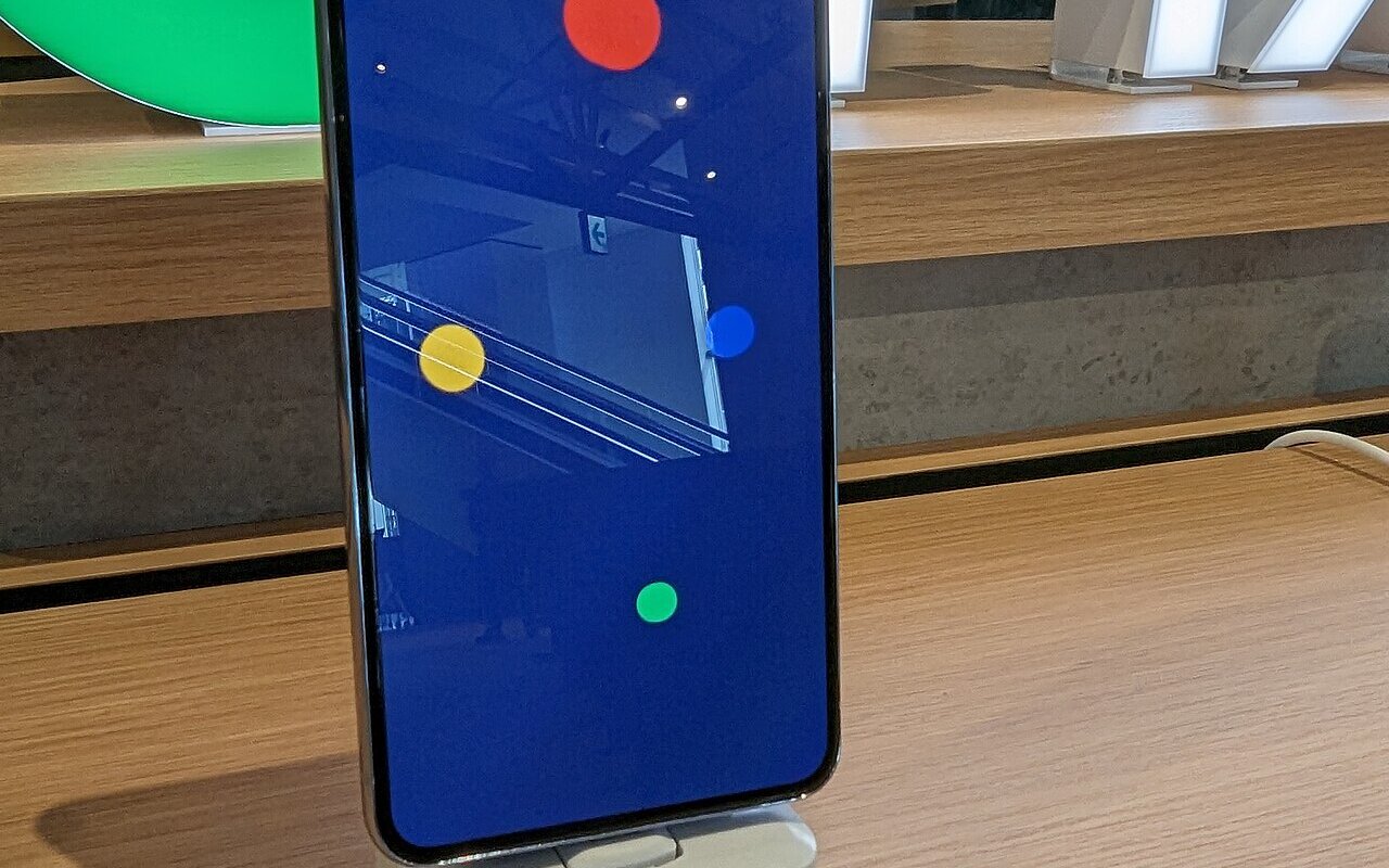 2 images officielles, 1 page Google Fi repérée, le Pixel 11 Pro apparaît déjà en ligne, ce détail inattendu surprend les experts