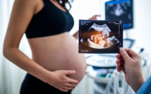 2 phases clés, 9 mois avant la naissance, marqueurs biologiques repérés, cette étude sur la longévité surprend les experts