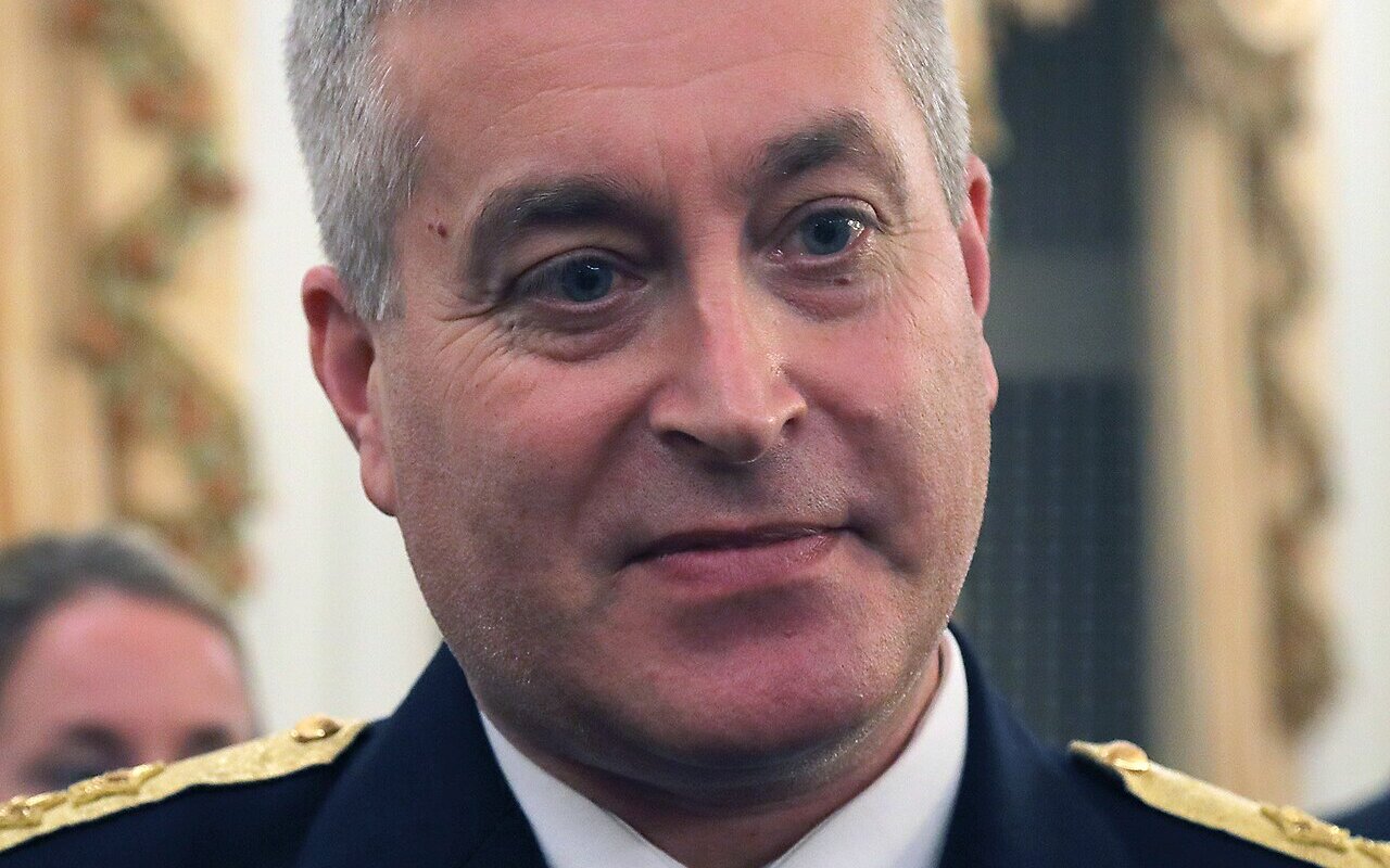 2 pilotes, 1 bombardier furtif B-21, spécialistes requalifiés, ce changement inattendu de l’US Air Force surprend les experts