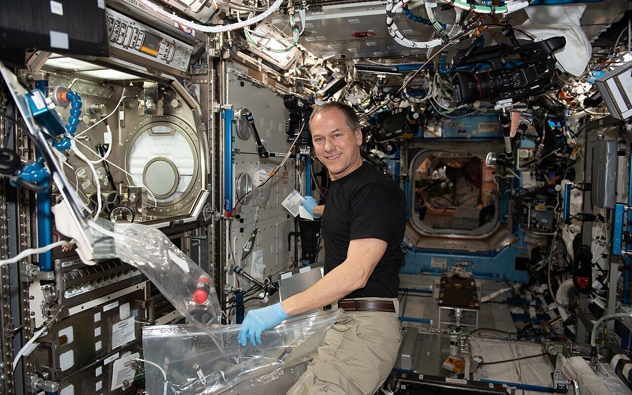 2 tissus bioprintés, rein et foie, imprimés en microgravité sur l’ISS, ce blocage terrestre que la NASA surprend en contournant
