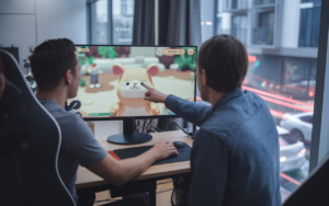 3 surs japonaises, 1 hamster star, inspiré d’un job de mascotte et de GTA 5, ce FMV Steam inattendu fait fureur