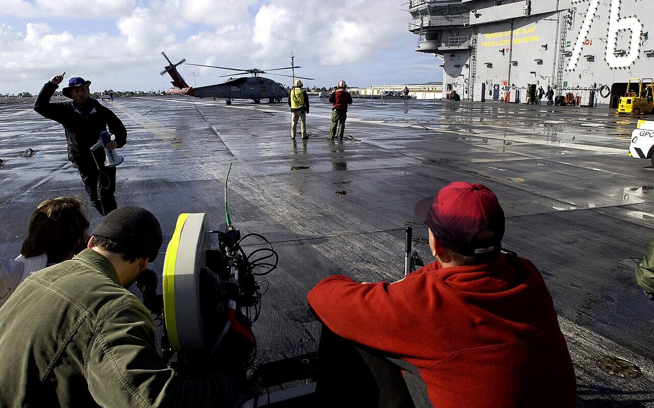 90% de disponibilité visée, 2 outils IA Air et Fathom5, maintenance prédictive sur la flotte US Navy, ce qui surprend les experts